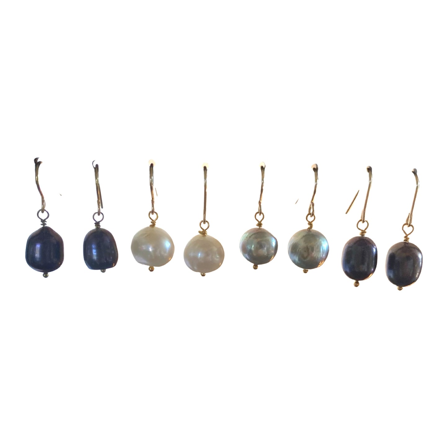 200ER - Pearl Earrings
