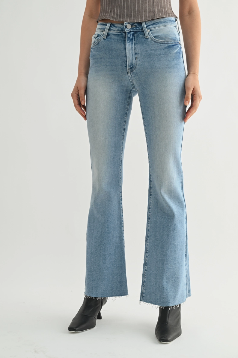 Mid Rise Straight Boot