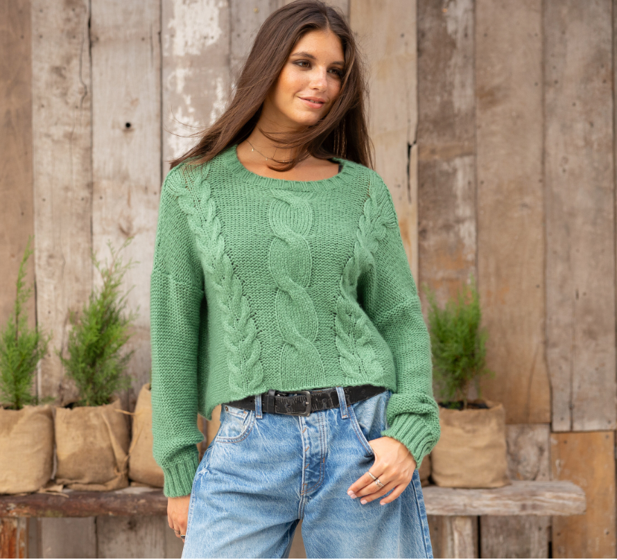 Aspen Cropped Cable Crewneck Sweater (2 Colors)