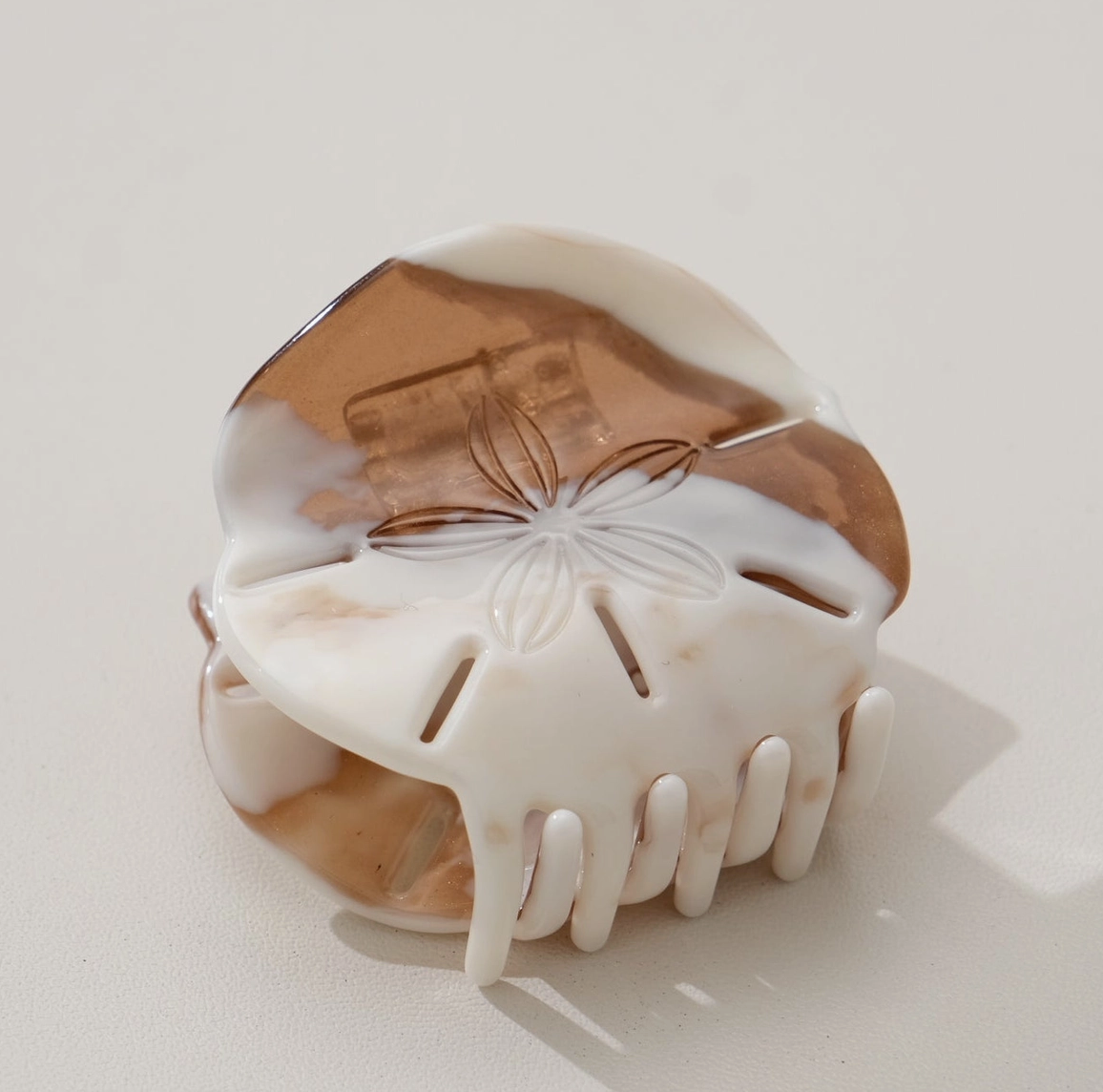 Sand Dollar Hair Clip in Calcutta
