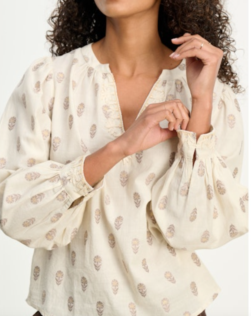 Velvet by Graham & Spencer Ana Top