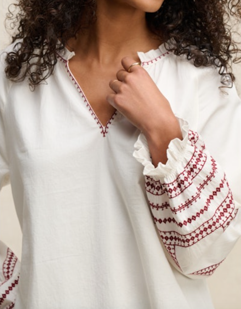 Velvet by Graham & Spencer Scarlett Top