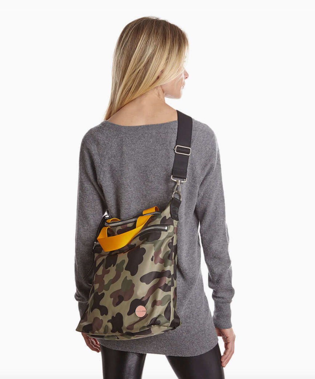 Wonder Crossbody Bag in Camo