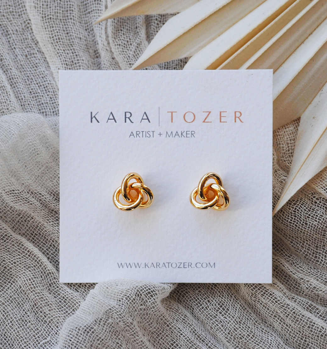 Love Knot Stud Earring (2 colors)