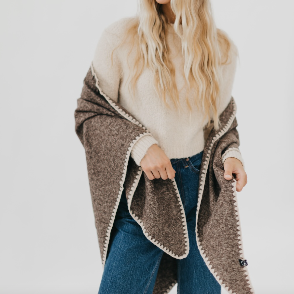 Tilly Triangle Scarf (4 Colors)
