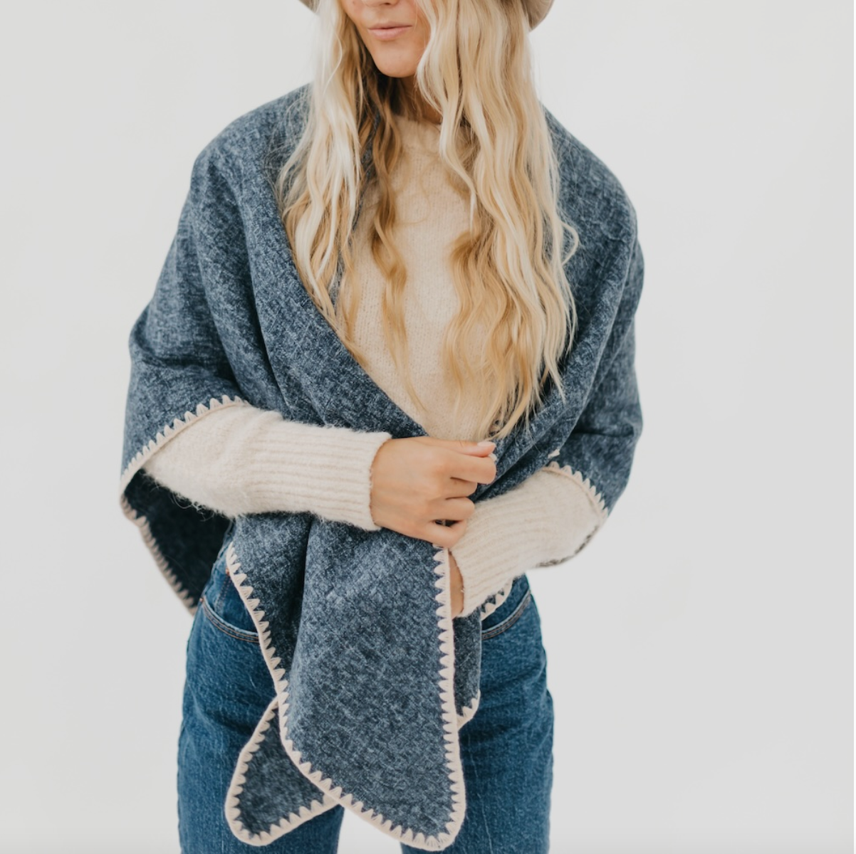 Tilly Triangle Scarf (4 Colors)