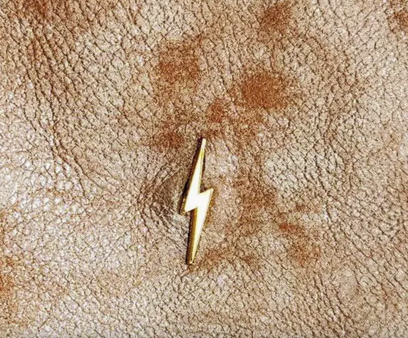 Distressed Tan bolt Pouch