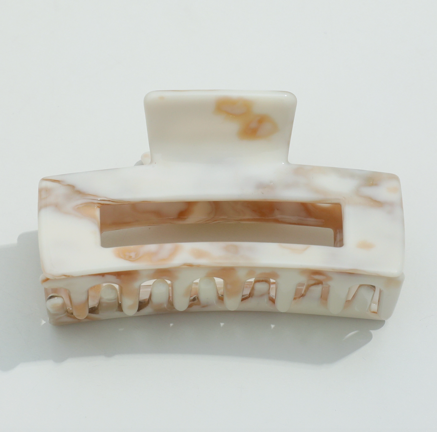 Calcutta Square Medium Clip