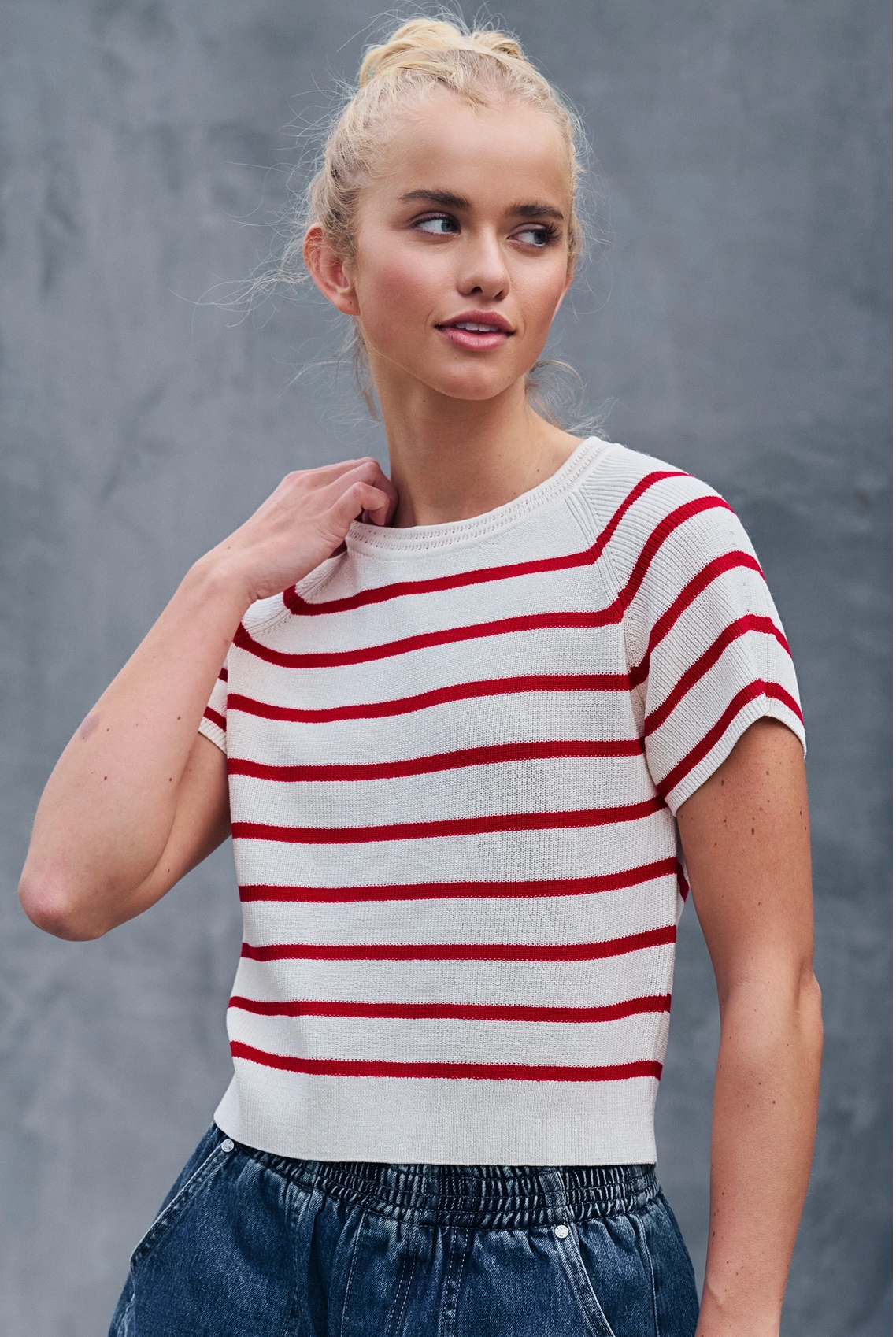 Classic Stripe Short Sleeve Sweater in 2 Colors