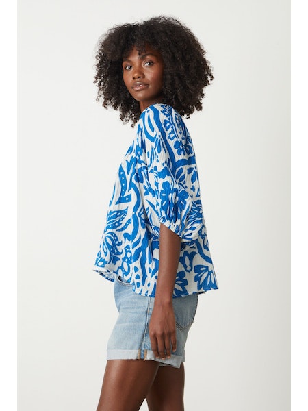 Velvet by Graham & Spencer Candice Top in Blue