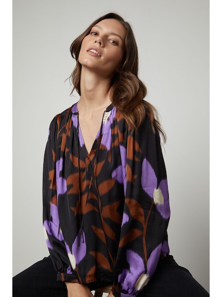 Velvet by Graham & Spencer Isra Blouse