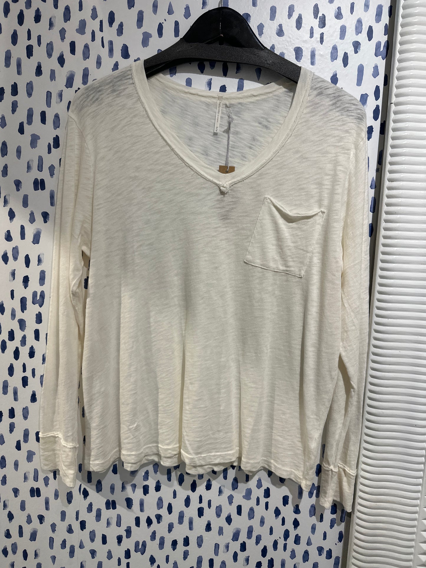 Hello Nite Billie Boyfriend L/S Tee (2 Colors)