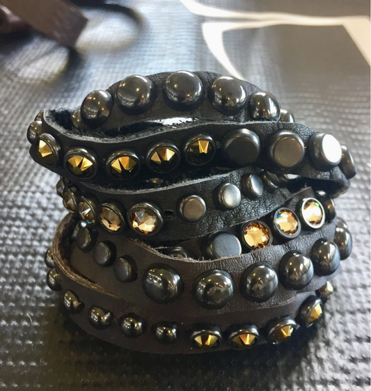 Leather Wrap Bracelet (2 colors)