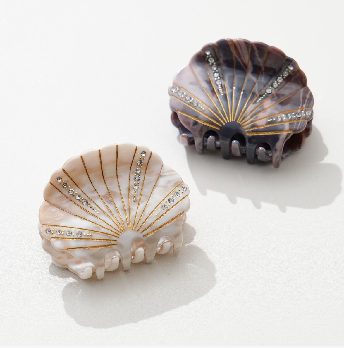 Rhinestone Seashell Clip in 2 colors