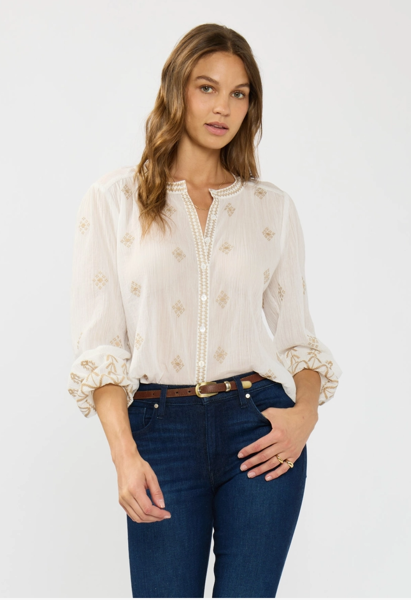 Longsleeve embroidered button down Blouse in cream