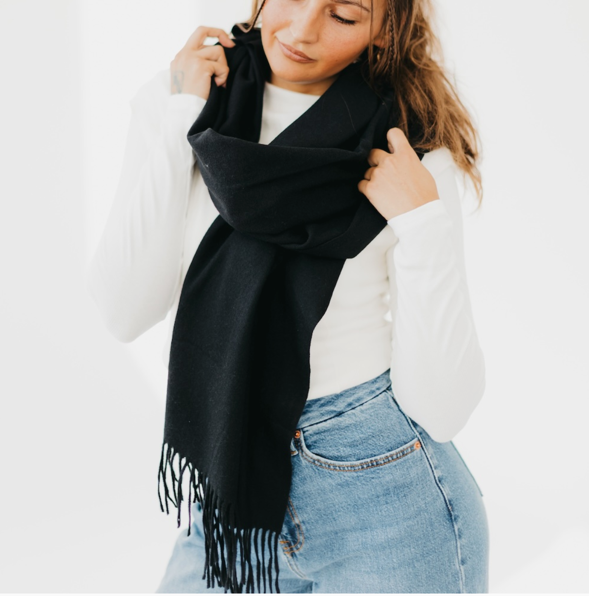 Cozy Cashmere Essential Scarf (4 Colors)