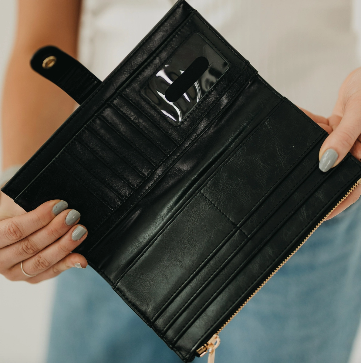 Carryall Wallet in 3 Colors