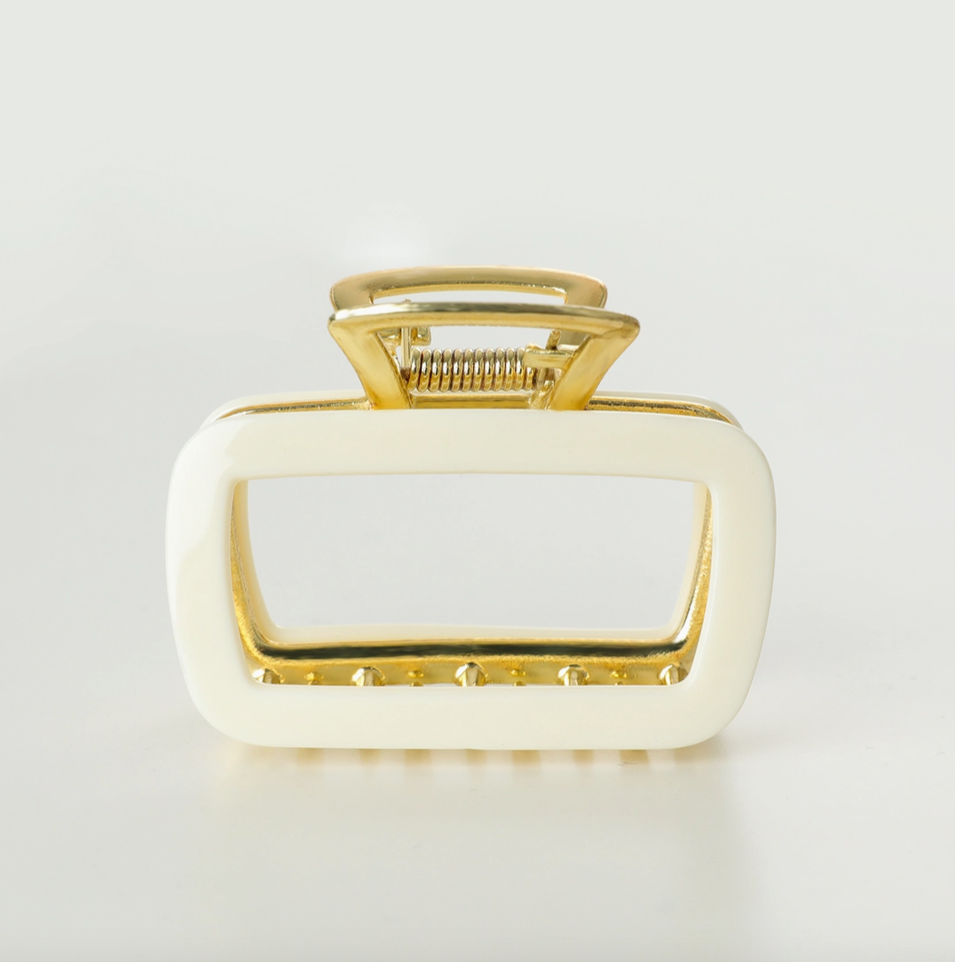 Harlow Clip in Medium