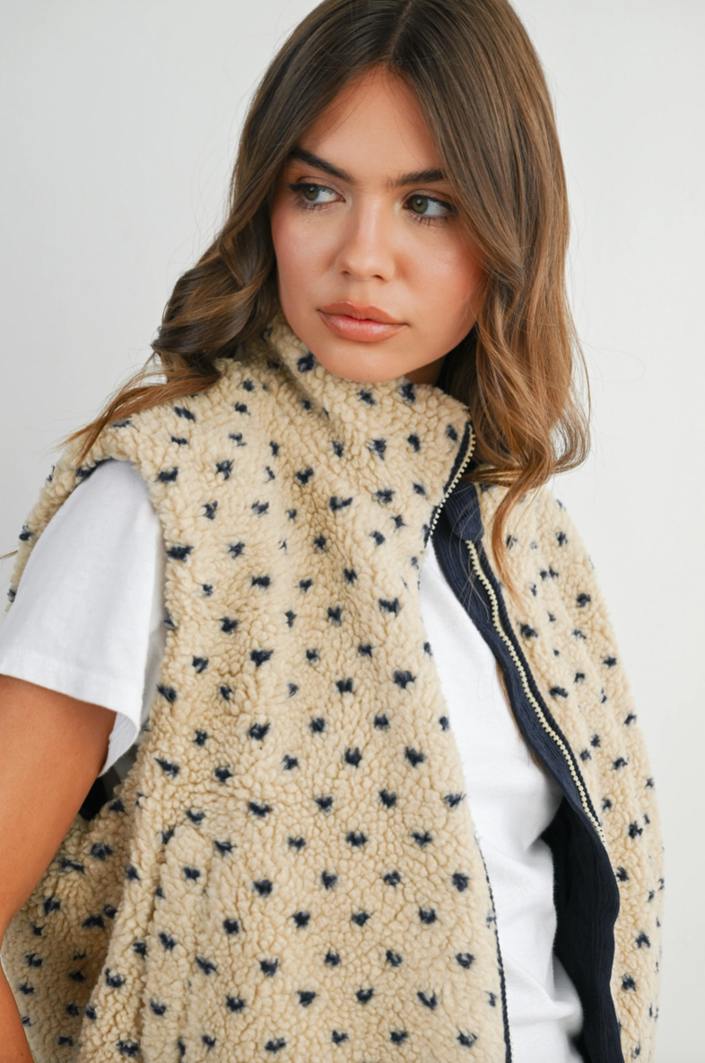 Fleece Vest in Taupe
