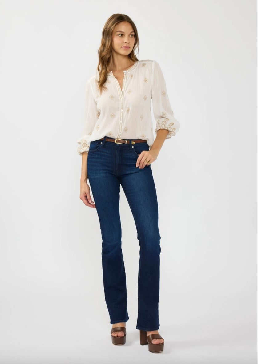 Longsleeve embroidered button down Blouse in cream
