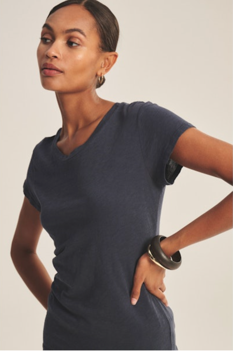 Odelia Tee in Navy