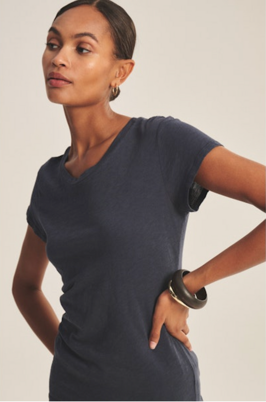 Odelia Tee in Navy