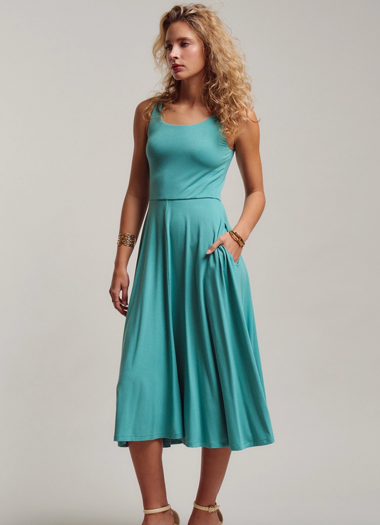 Solid Sleeveless Scoop Midi Dress in 2 colors